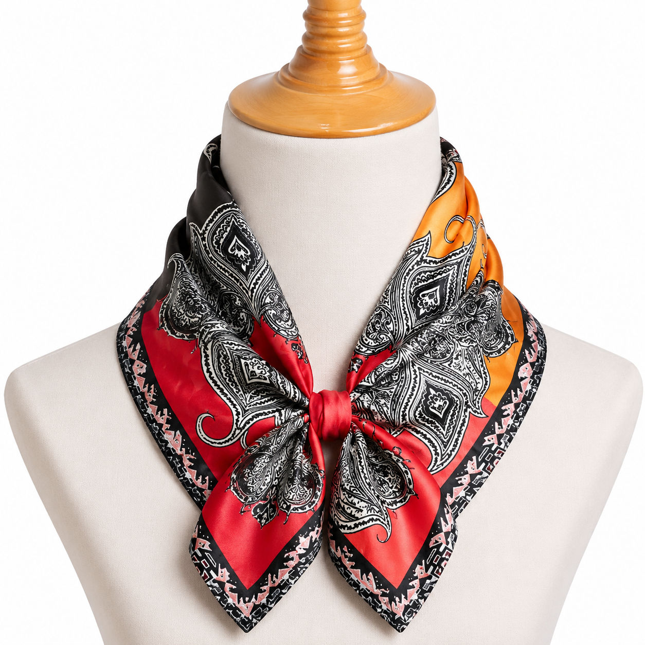 Four Seasons Paisley Moftif Foulard